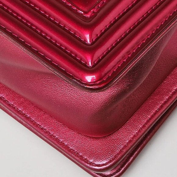 Chanel Pink Quilted Patent Leather Small Boy Bag - Picture 4 of 11